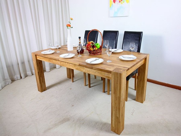 Як вибрати дерев’яний обідній стіл?